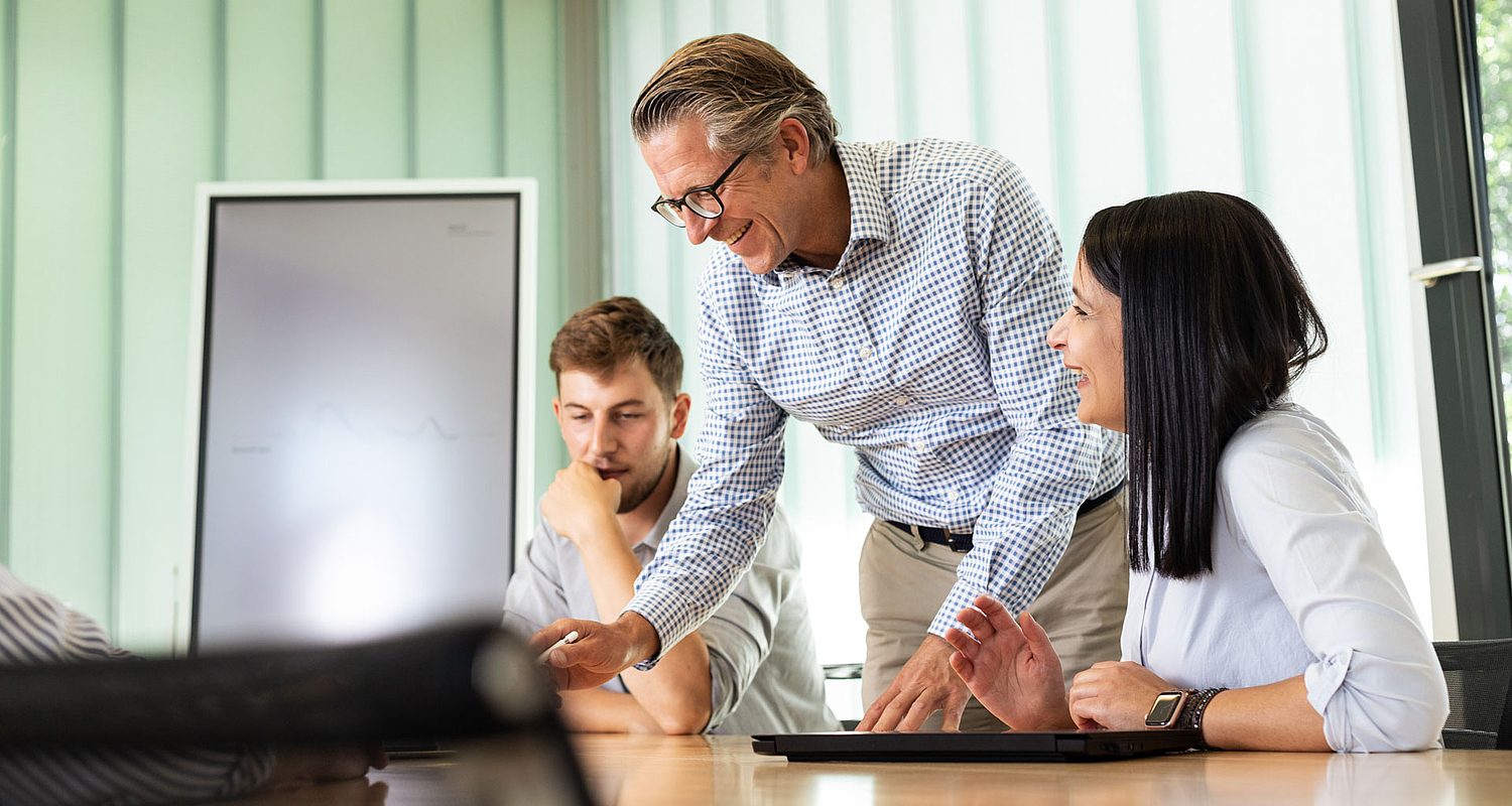 "Unsere Employer Branding Strategie unterstützt Sie dabei, ein attraktiver Arbeitgeber zu werden. Wir begeistern nicht